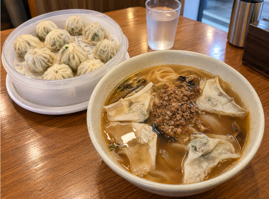 Myeongdong Kyoja kalguksu for one solo diner in Seoul
