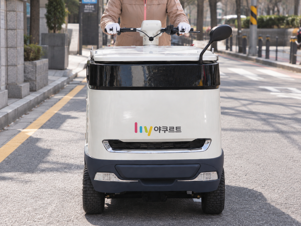 Yakult cart Korea operated by an hy Fresh Manager